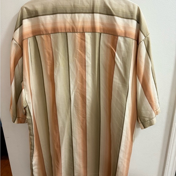 Tommy Bahama Men's 100% Silk Brown/Peach Stripe Button Up Short Sleeve Shirt - Picture 2 of 4